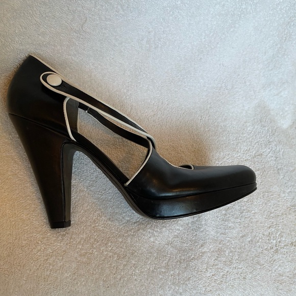 Sz 6 1/2 Vince Camuto heels black and white new never been used - Picture 4 of 9